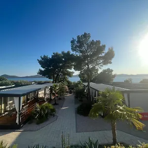 Kompleks wypoczynkowy Dalmaris Camp - Prestige Mobile Homes